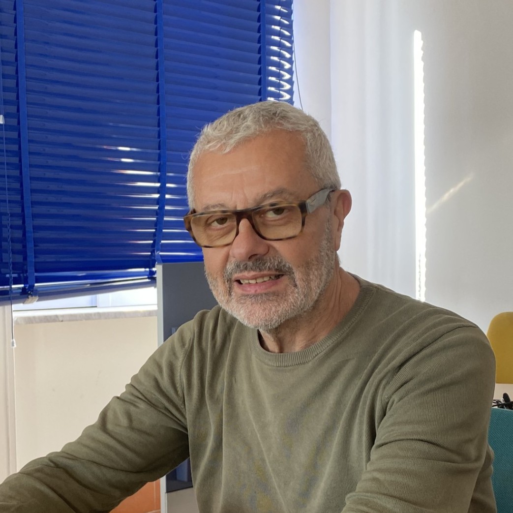 Prof. Antonio Lopes